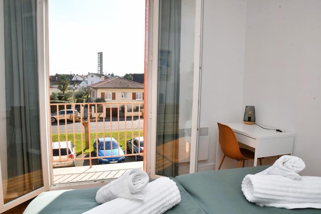 Vue Pyreneenne Elegante Avec 2 Chambres Tarbes Exterior photo
